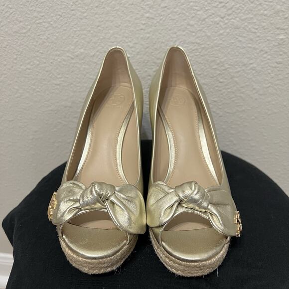 Tory Burch Dory Metallic Gold Espadrille Wedges 8.5 - Picture 6 of 6